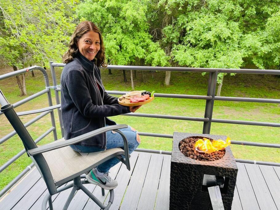 Вилла Bastrop Tiny Disc Golf Retreat Экстерьер фото
