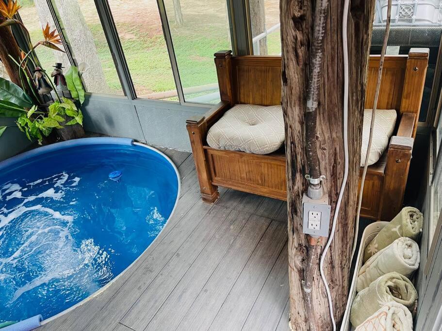 Вилла Bastrop Tiny Disc Golf Retreat Экстерьер фото