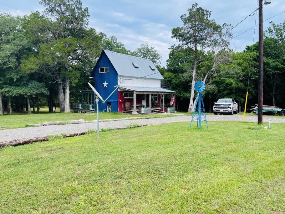 Вилла Bastrop Tiny Disc Golf Retreat Экстерьер фото